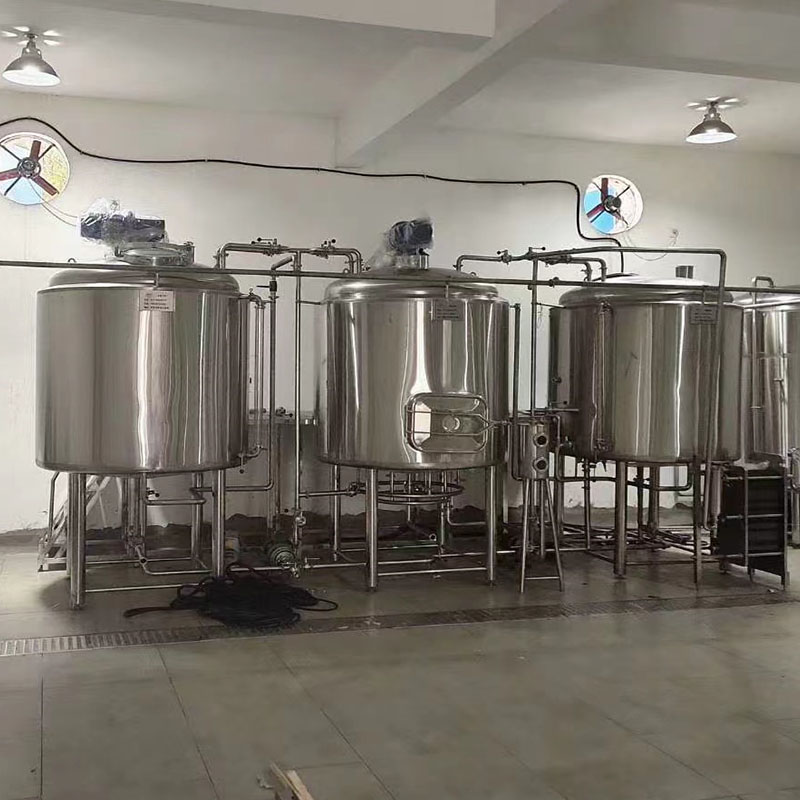 阳城精酿啤酒设备厂—如何延长精酿啤酒设备的使用寿命